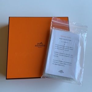 NIP Authentic Hermès “Raincoat” #8 (for Lindy bags)